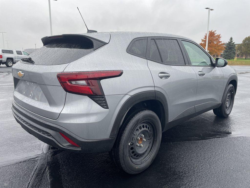 used 2025 Chevrolet Trax car, priced at $24,995