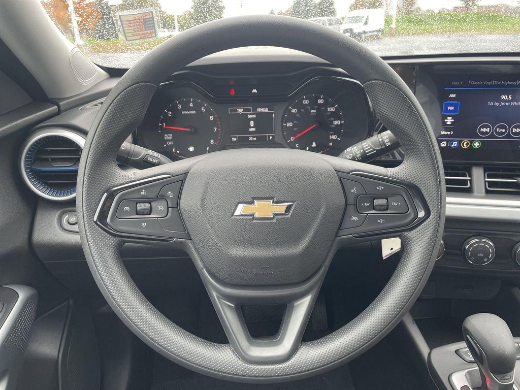 used 2025 Chevrolet Trax car, priced at $24,995