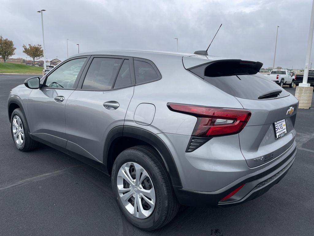 used 2025 Chevrolet Trax car, priced at $24,995