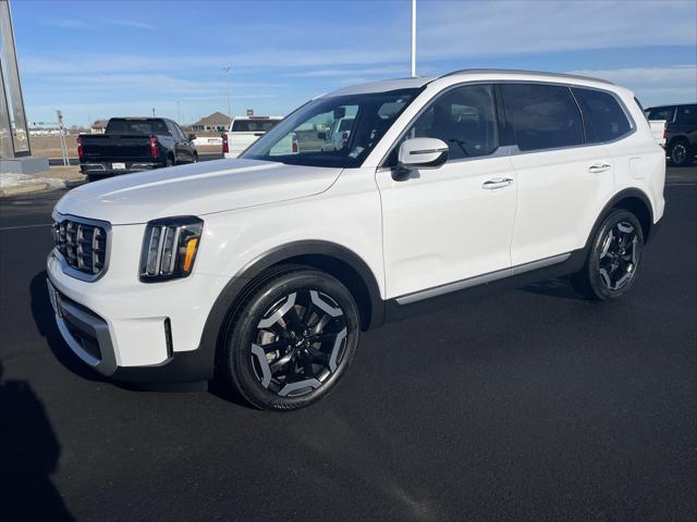 used 2023 Kia Telluride car, priced at $38,995