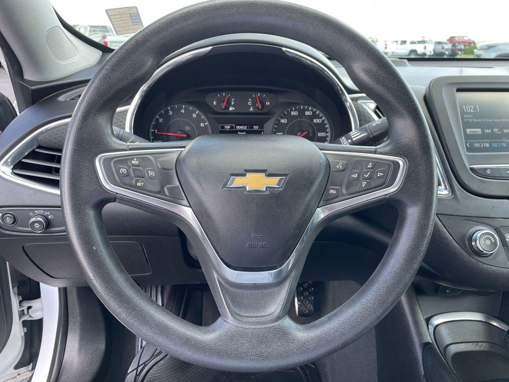used 2018 Chevrolet Malibu car, priced at $8,999