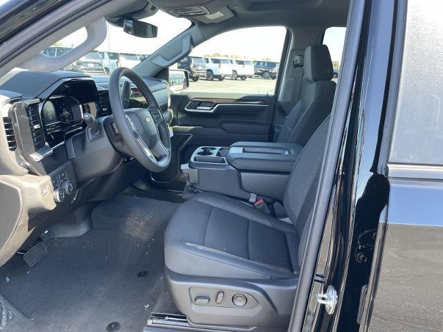 new 2025 Chevrolet Silverado 1500 car, priced at $45,895