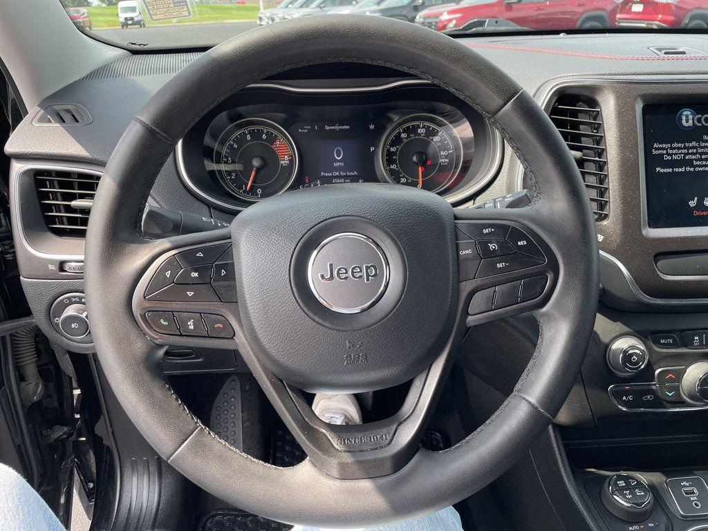 used 2022 Jeep Cherokee car, priced at $25,499