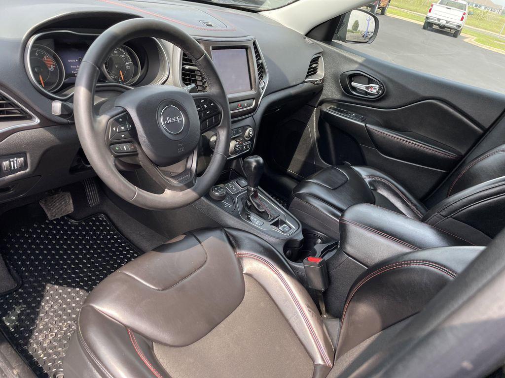 used 2022 Jeep Cherokee car, priced at $25,499