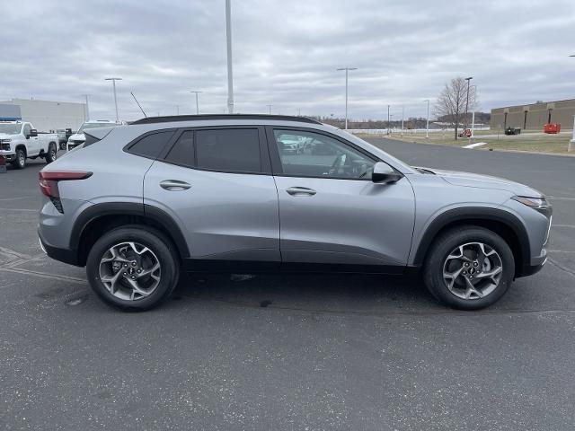 new 2025 Chevrolet Trax car, priced at $23,333