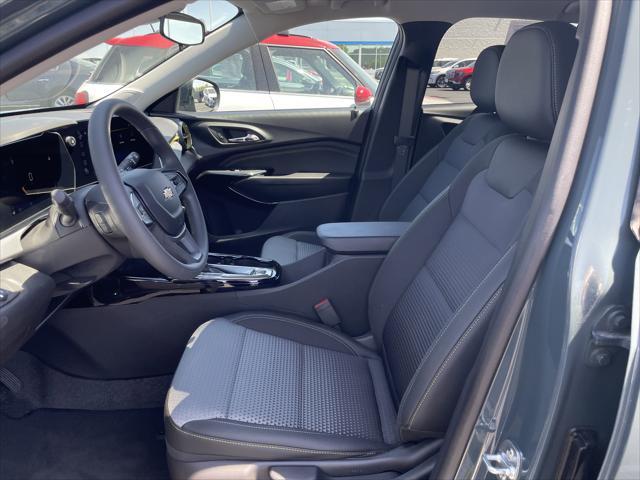 used 2025 Chevrolet Trax car
