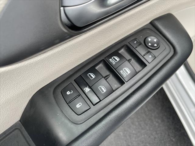 used 2023 Chrysler Pacifica car, priced at $27,999