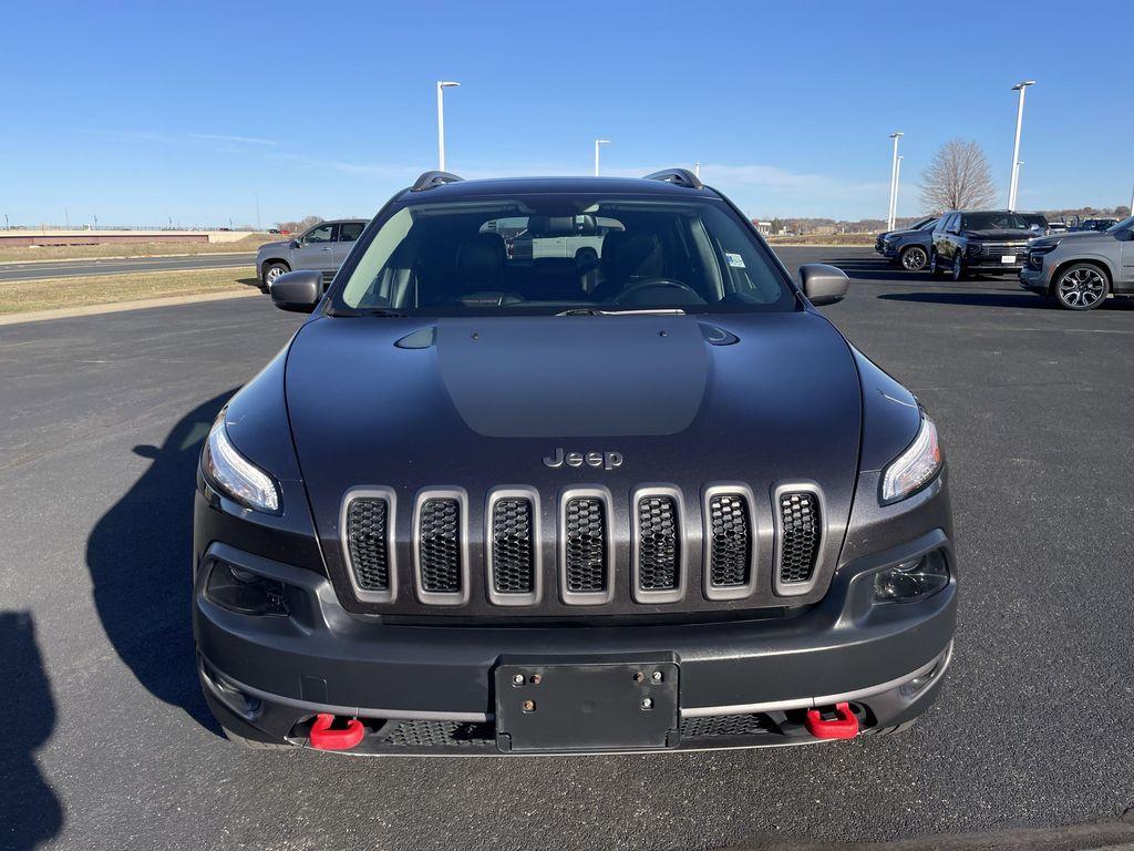used 2016 Jeep Cherokee car, priced at $12,995