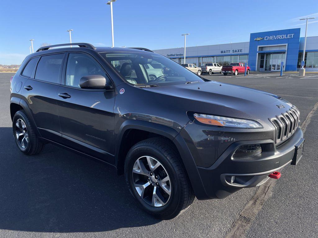used 2016 Jeep Cherokee car, priced at $12,995