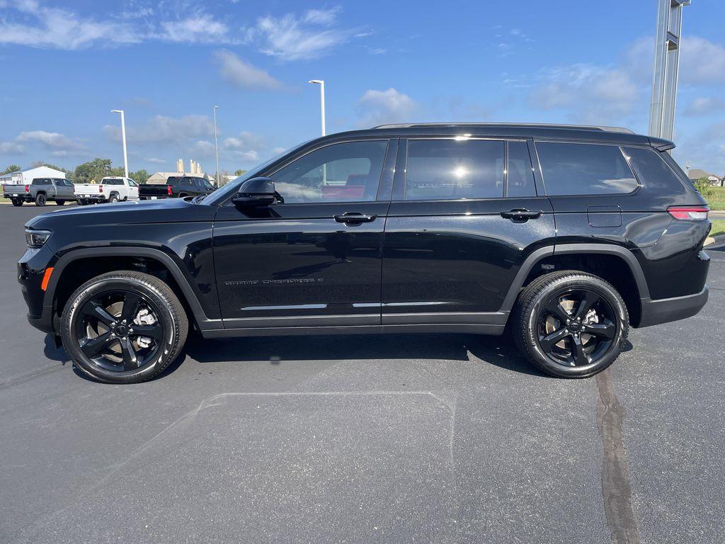 used 2024 Jeep Grand Cherokee L car, priced at $39,887