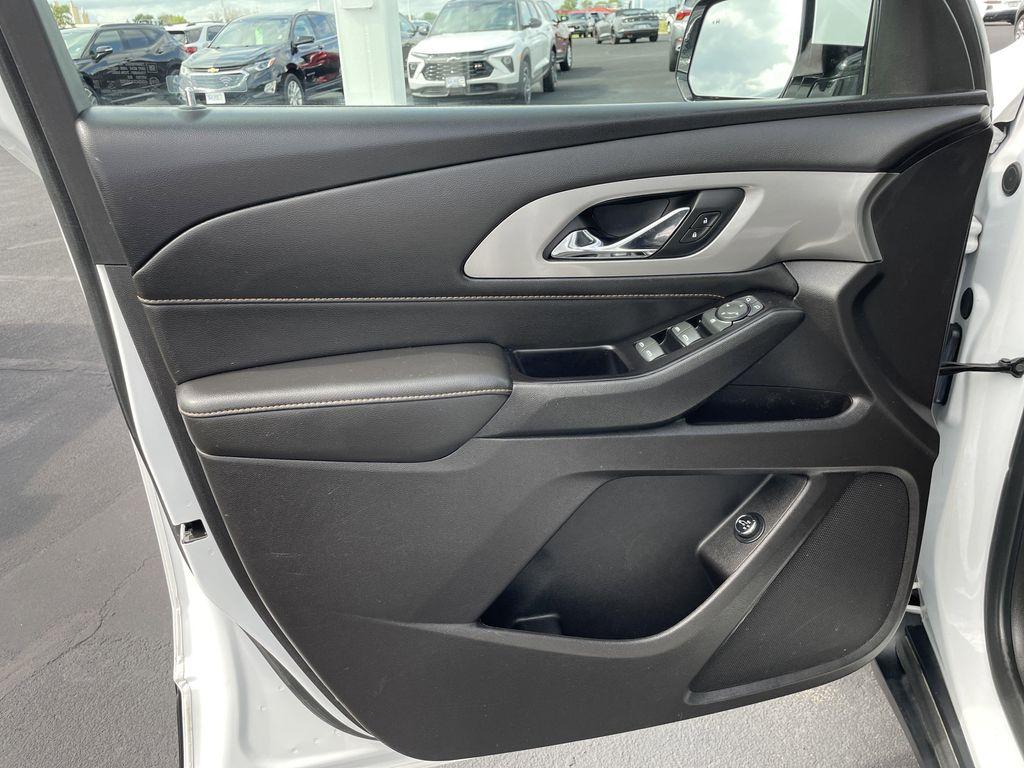 used 2019 Chevrolet Traverse car, priced at $21,999