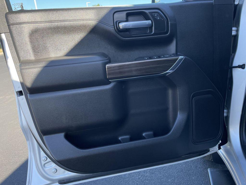 used 2021 Chevrolet Silverado 1500 car, priced at $32,995