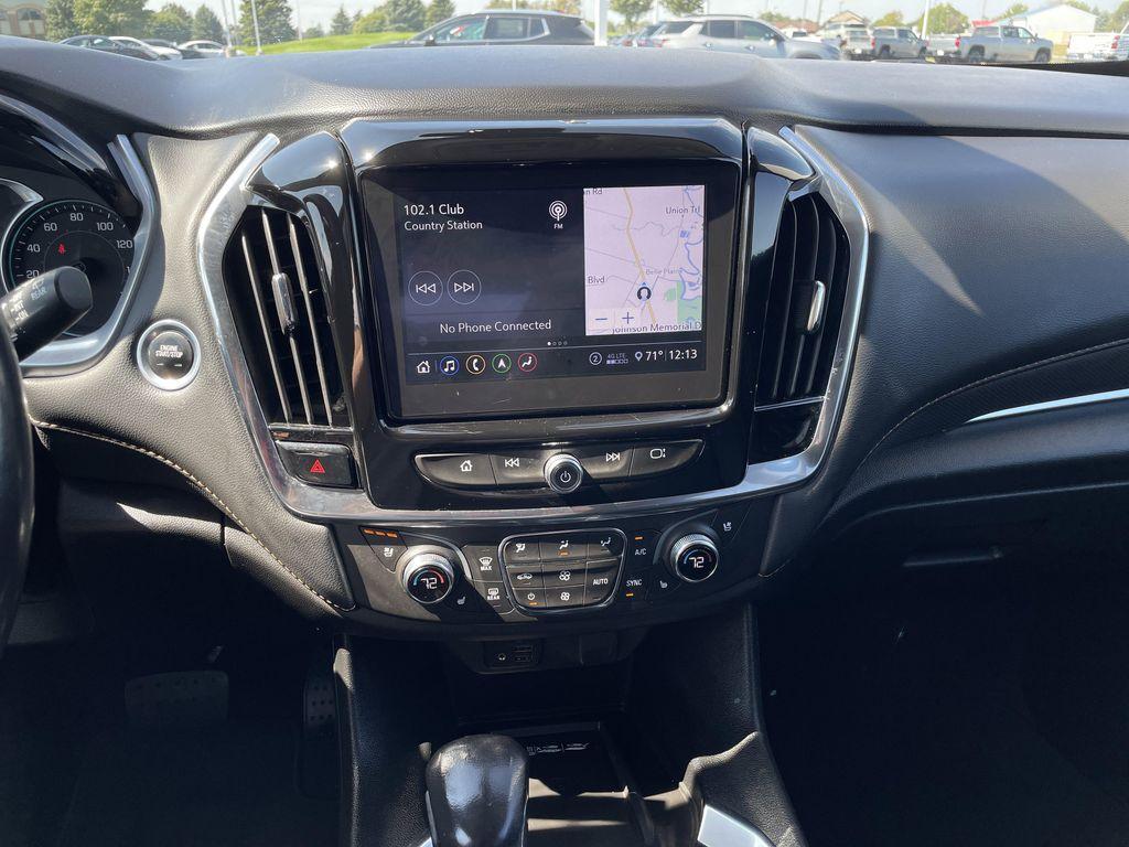 used 2021 Chevrolet Traverse car, priced at $31,999