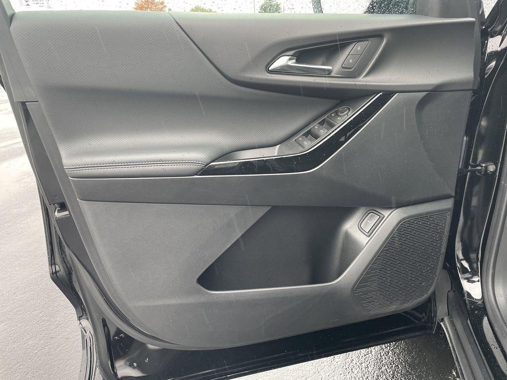 used 2026 Chevrolet Equinox car, priced at $34,000