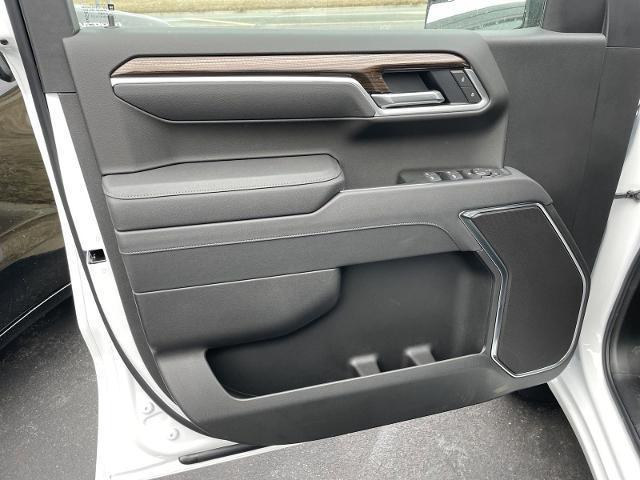 new 2025 Chevrolet Silverado 1500 car, priced at $50,976