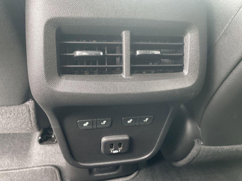used 2023 Chevrolet Equinox car, priced at $25,795