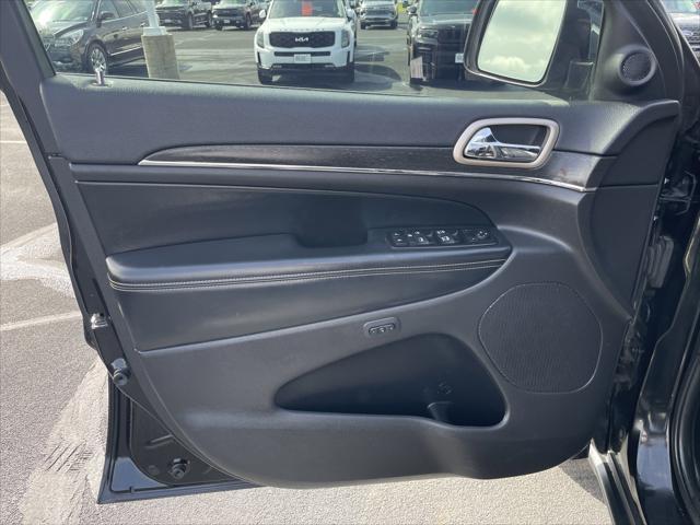 used 2015 Jeep Grand Cherokee car, priced at $18,499