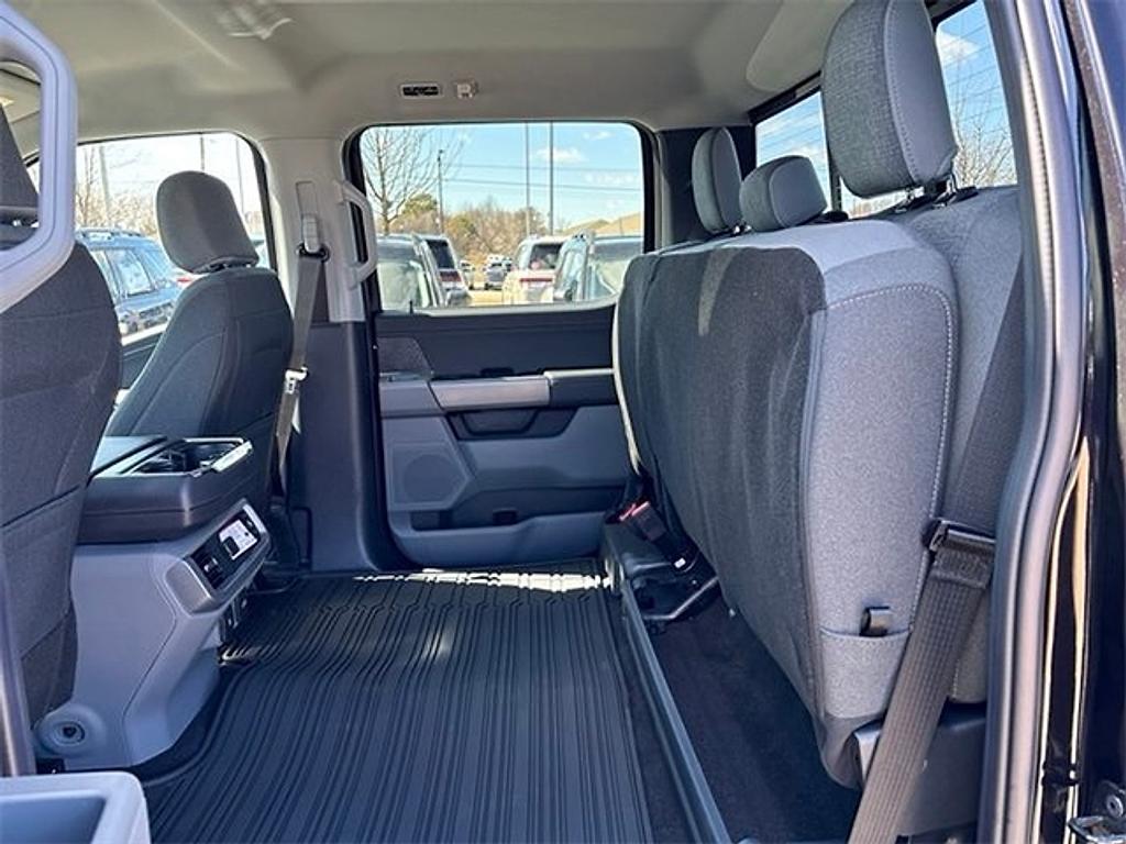 new 2025 Ford F-150 car, priced at $51,976