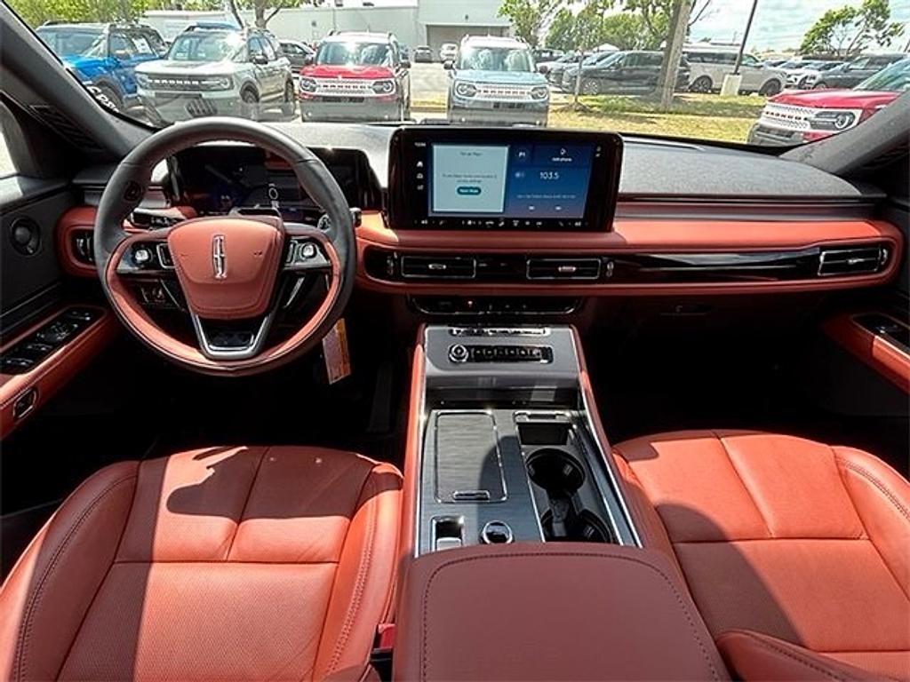 new 2025 Lincoln Aviator car, priced at $62,607