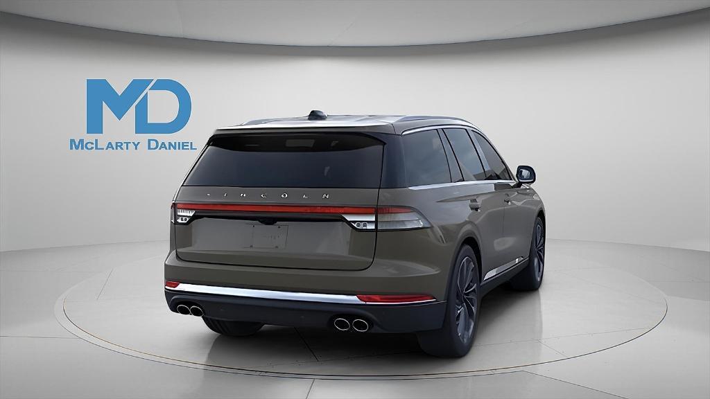 new 2025 Lincoln Aviator car, priced at $61,203