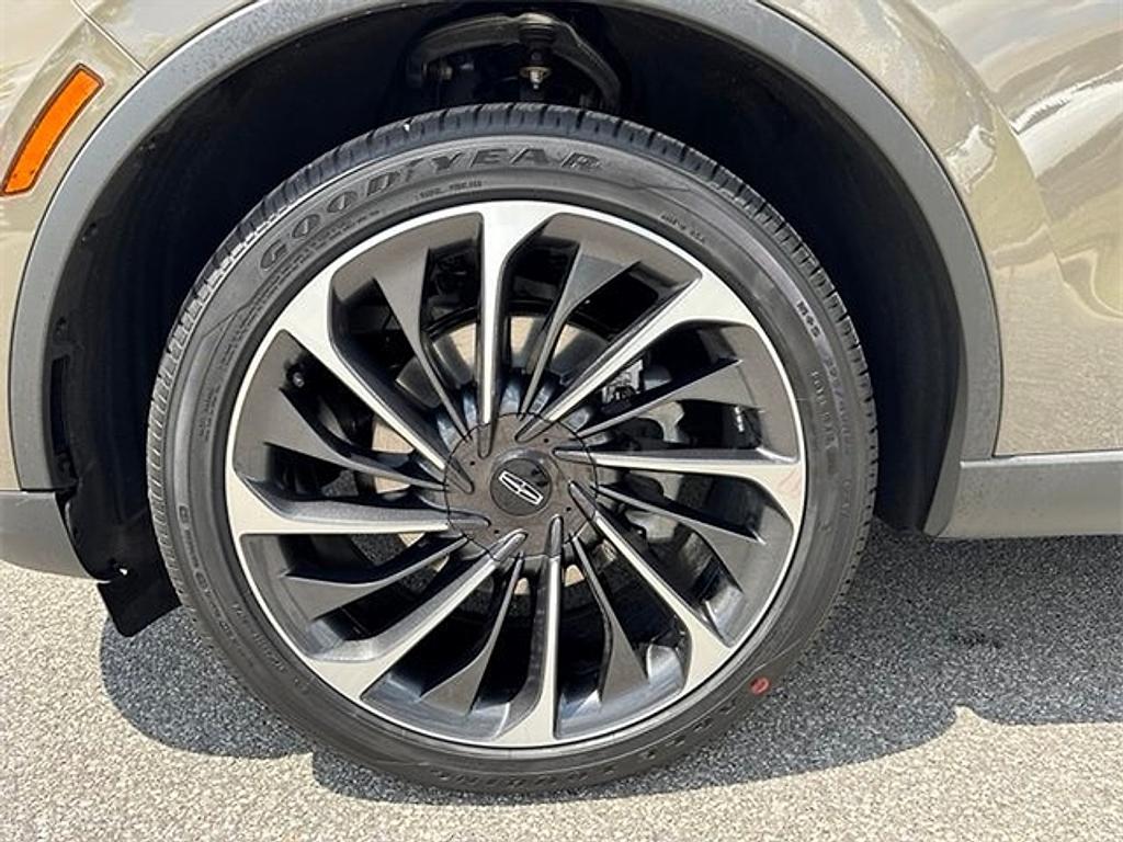 new 2025 Lincoln Aviator car, priced at $62,607