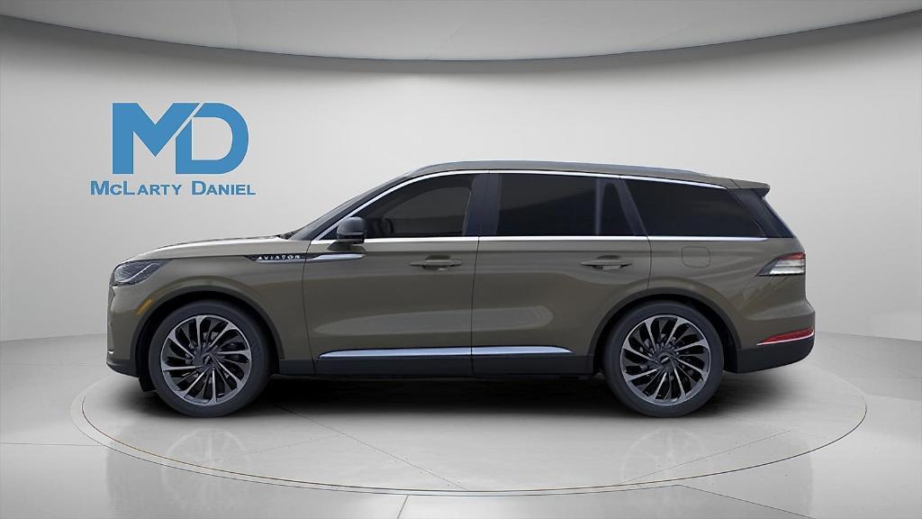 new 2025 Lincoln Aviator car, priced at $61,203