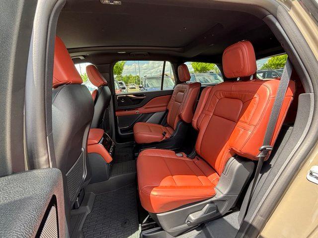 new 2025 Lincoln Aviator car, priced at $64,012