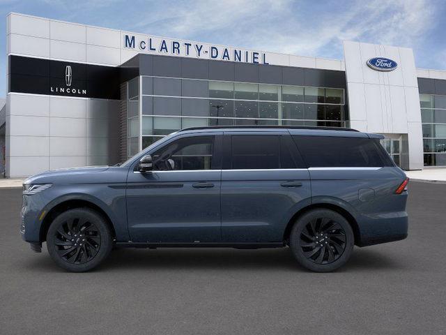 new 2025 Lincoln Navigator car, priced at $105,925