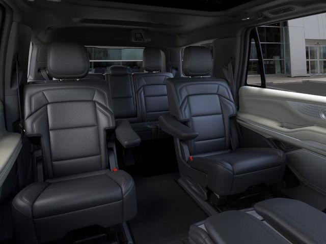new 2025 Lincoln Navigator car, priced at $105,925
