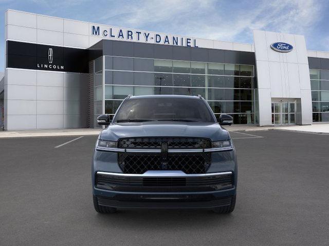 new 2025 Lincoln Navigator car, priced at $105,925