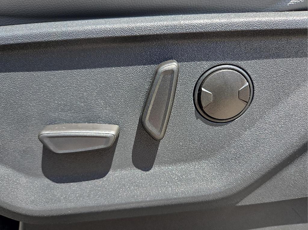 new 2025 Ford F-150 Lightning car, priced at $67,001