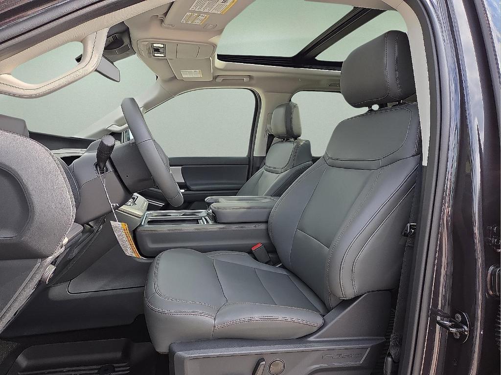 new 2025 Ford Expedition car, priced at $69,965