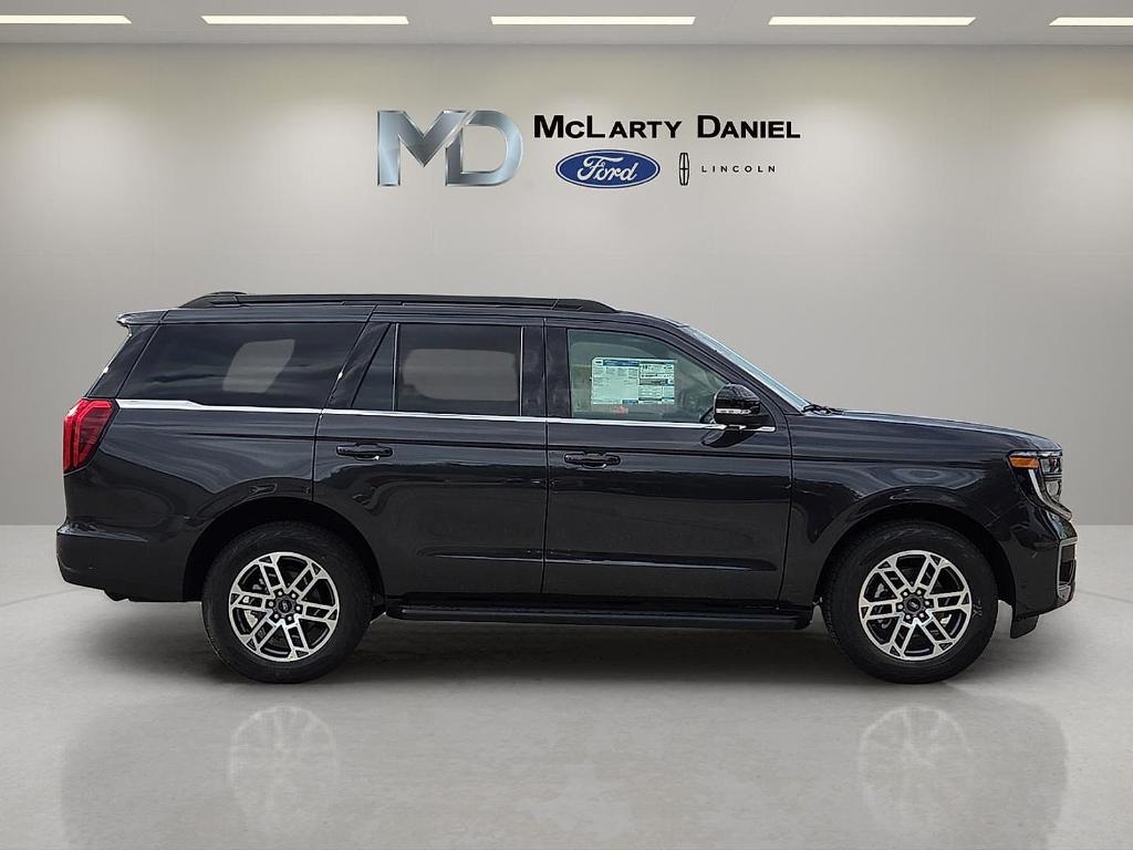 new 2025 Ford Expedition car, priced at $69,965