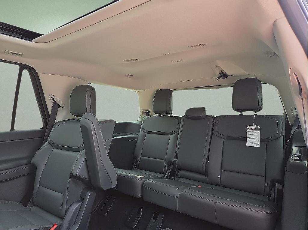 new 2025 Ford Expedition car, priced at $69,965