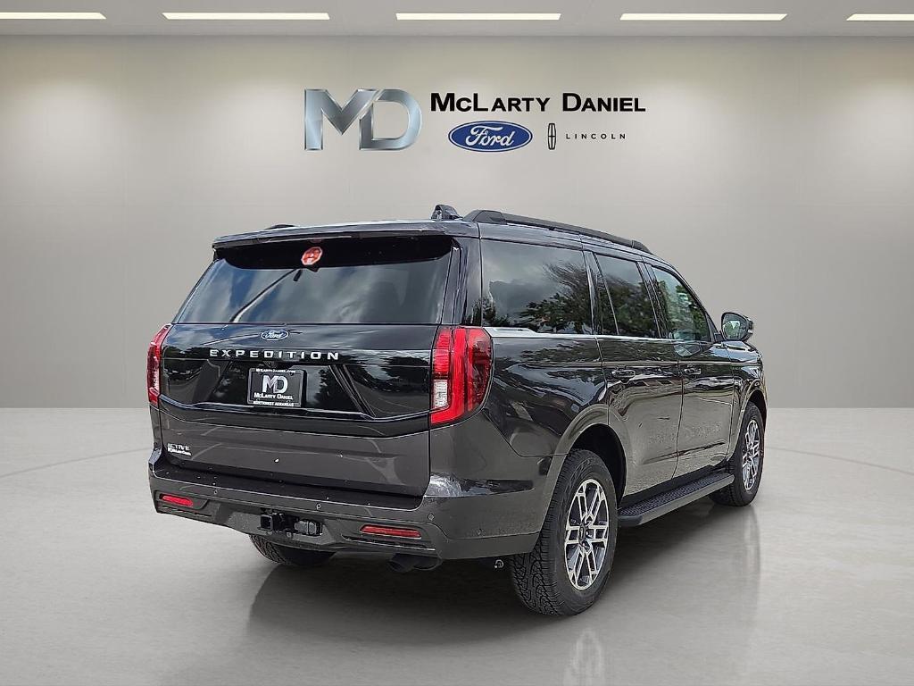 new 2025 Ford Expedition car, priced at $69,965