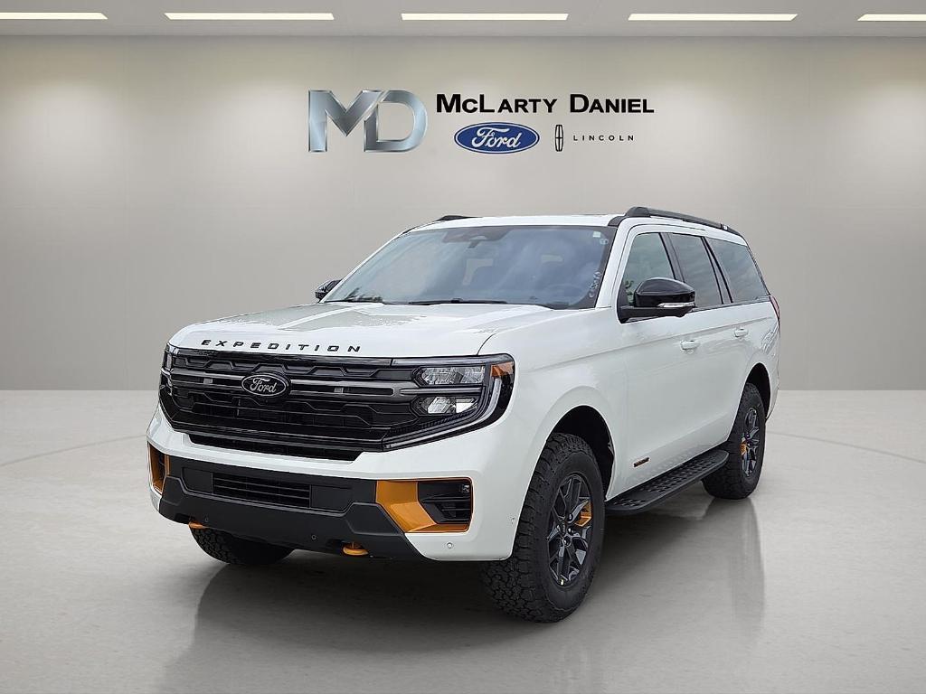 new 2025 Ford Expedition car, priced at $81,634