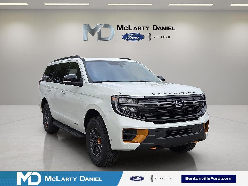 new 2025 Ford Expedition car, priced at $81,634