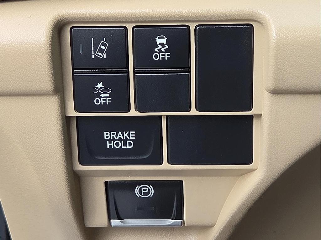 used 2021 Acura RDX car, priced at $27,413