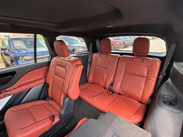 new 2025 Lincoln Aviator car, priced at $72,288