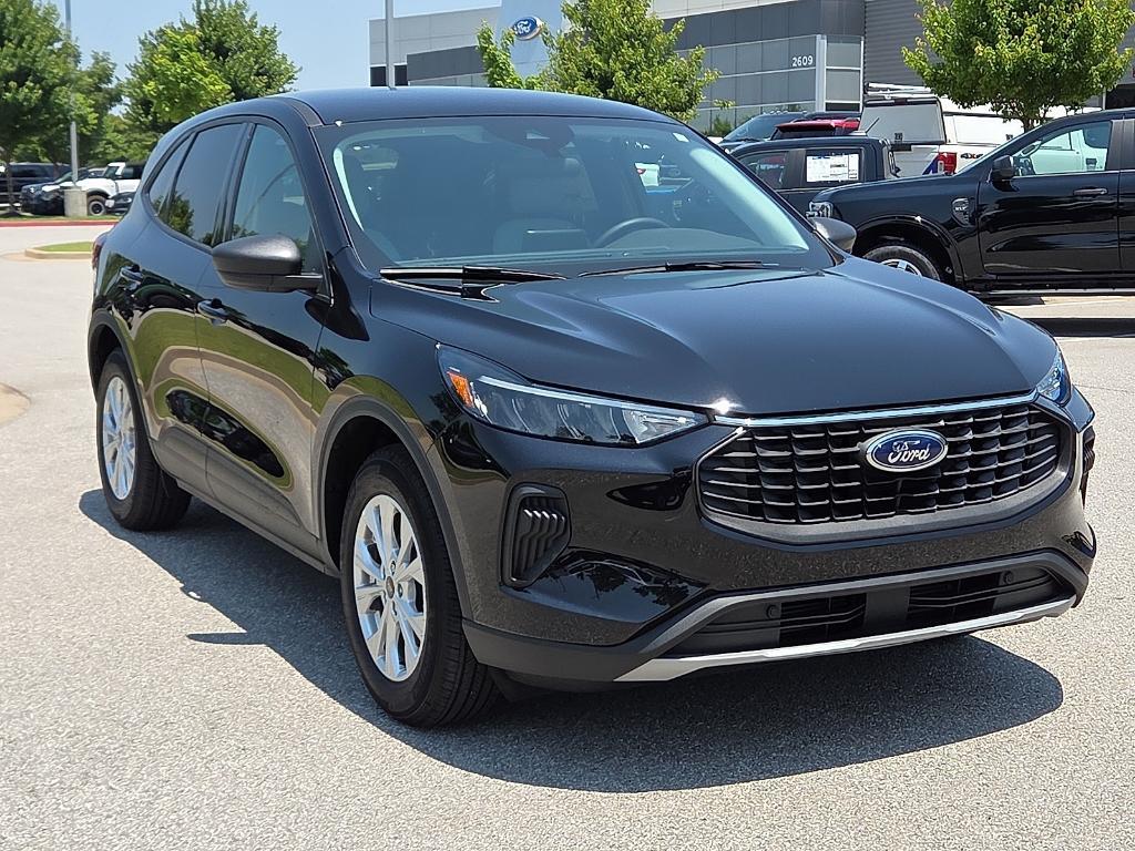 new 2025 Ford Escape car, priced at $23,844