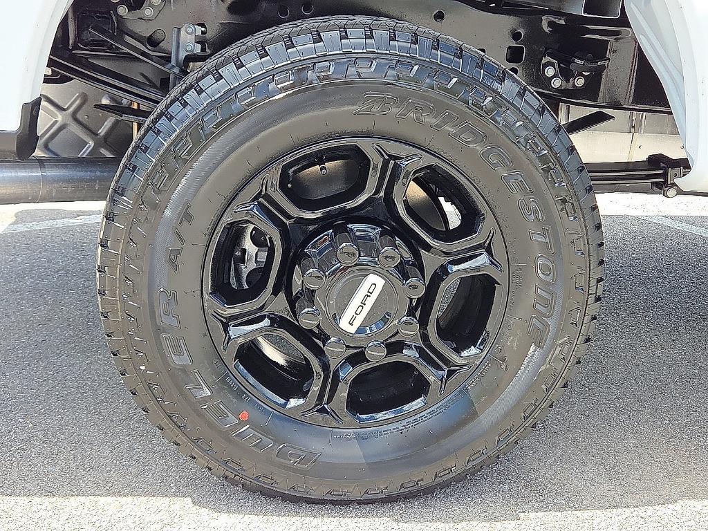 new 2025 Ford F-250 car, priced at $56,384