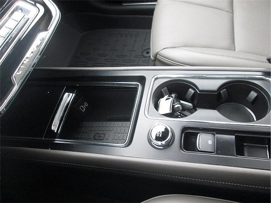 new 2025 Lincoln Corsair car, priced at $46,221