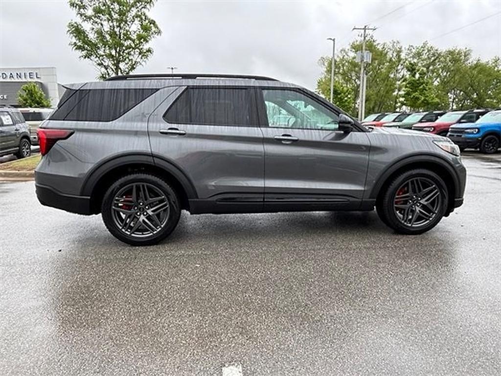new 2025 Ford Explorer car, priced at $53,840