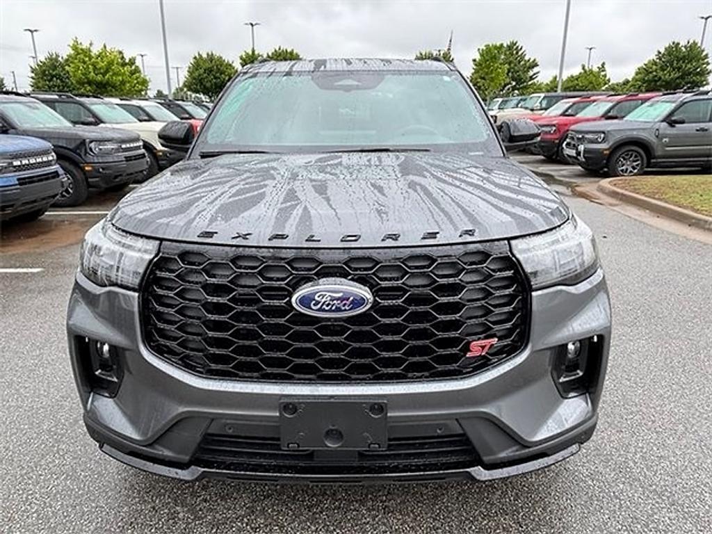 new 2025 Ford Explorer car, priced at $53,840