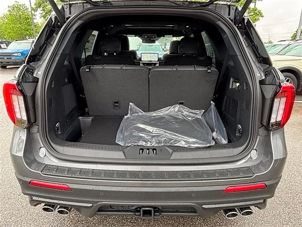 new 2025 Ford Explorer car, priced at $53,840
