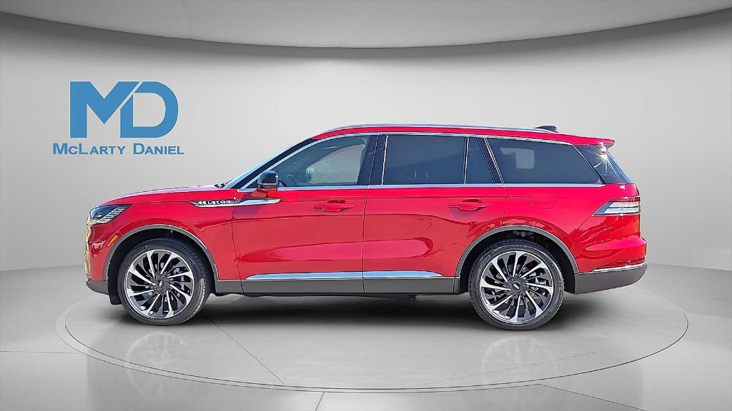 new 2025 Lincoln Aviator car, priced at $73,301