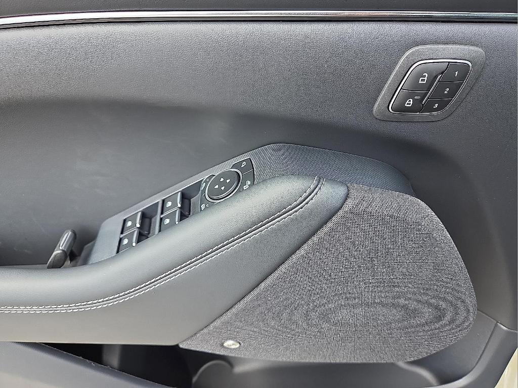 new 2025 Ford Mustang Mach-E car, priced at $45,566