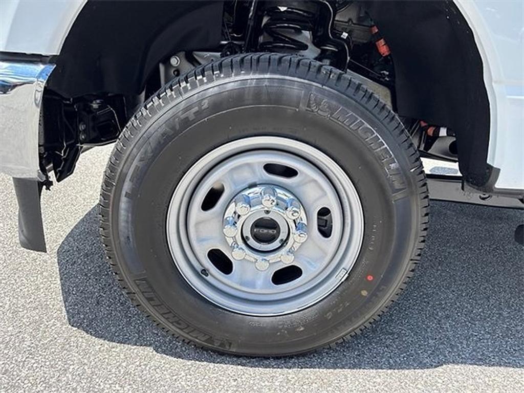 new 2025 Ford F-250 car, priced at $60,968
