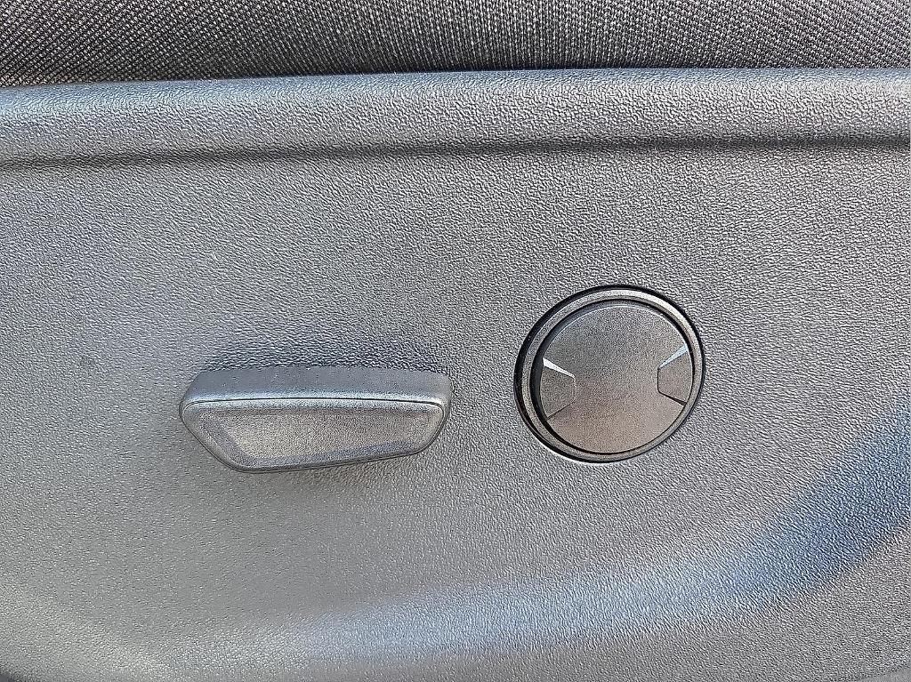 new 2025 Ford F-150 car, priced at $47,064