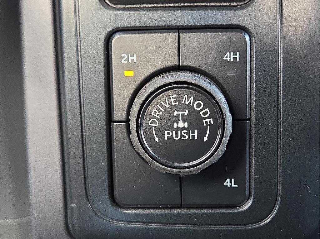 new 2025 Ford F-150 car, priced at $47,064